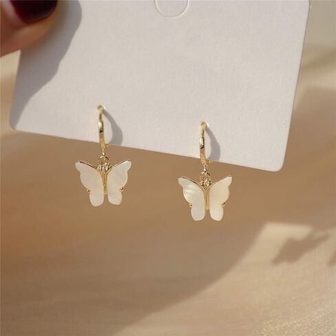 D.Rosse سباركلي سحر شيك فراشة استرخى أقراط داينتي أكريليك ملون الحيوان قطرة هوب أقراط للنساء مجوهرات للبنات هدية in Kuwait