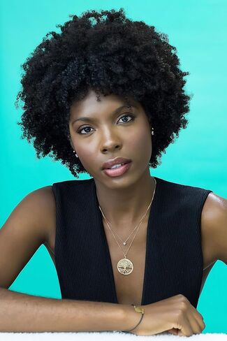 كارول جولوري قلادة دائرية من الذهب الاصفر عيار 14 قيراط بتصميم شجرة الحياة (30 ملم) in Kuwait