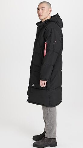 سترة منتفخة طويلة للرجال من Alpha Industries in Kuwait