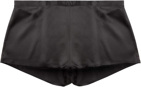 شورت لا بيرلا الحريري in Kuwait