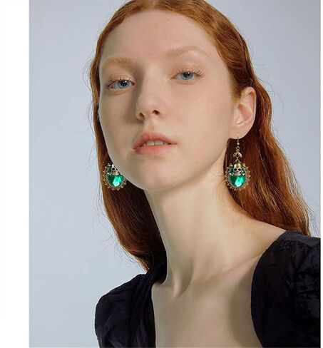 أقراط على شكل جمجمة الهالوين أقراط متدلية من الكريستال القوطي على شكل جمجمة أقراط متدلية بتصميم شخصية Steampunk الشرير مجوهرات للنساء والفتيات in Kuwait