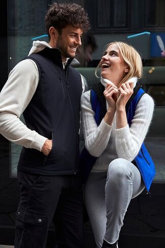 CLIQUE Men's Softshell Vest in Kuwait