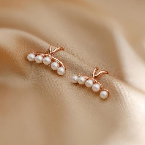 Pearl Ear Cuff for Women Trendy Ear Cuffs Earrings Non Piercing Pearl Cartilage Cuff Jewelry Gift for Teen Girls in Saudi Arabia
