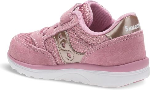 Suede and mesh upper for durability and breathability in Saudi Arabia