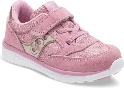 Suede and mesh upper for durability and breathability in Saudi Arabia