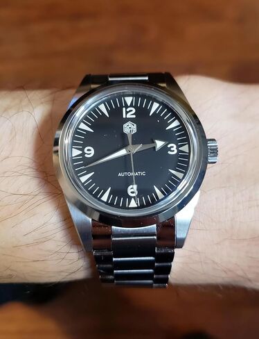 ساعات سان مارتن للرجال، حركة NH35 SN0113W ساعة أوتوماتيكية مع سوار بمشبك فراشة وحزام من النايلون in Kuwait