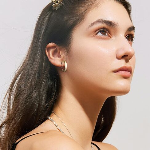 Florideco 9 أزواج من الذهب عيار 14 قيراط على الأقراط للنساء مشبك أنيق على الأقراط الذهبية والفضية أقراط دائرية مكتنزة لا ثقب أقراط وهمية للفتيات المراهقات هدية in Kuwait