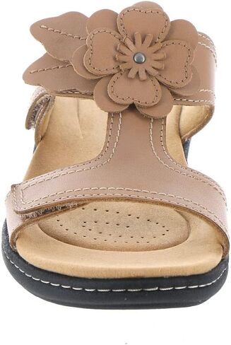 Clarks Women's Laurieann Madi Flat Sandal in Saudi Arabia