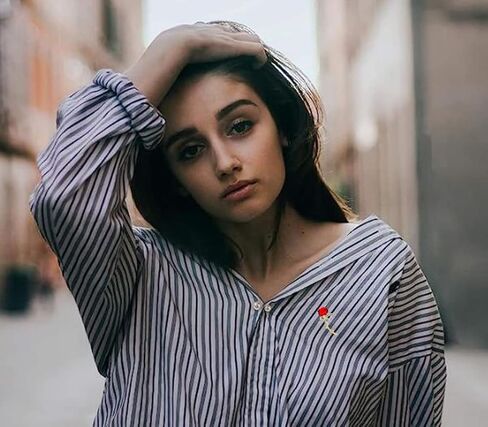 دبوس بروش مرصع باحجار الراين الاحمر على شكل وردة كريستالية للنساء، دبوس بروش انيق للنساء، بروش مطلي بالمينا على شكل زهرة وردة، دبوس كريستال، شارة سيدة كورساج، هدايا الزفاف وعيد الحب، معدن، بدون احجار in Kuwait