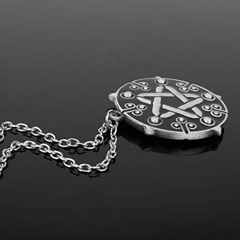 بضائع ساحرة III ينيفير ذات خمس نجوم سحر المعلقات الفضة مطلي أسود الفايكنج جولة التعويذة قلادة قلادة للمعجبين in Kuwait