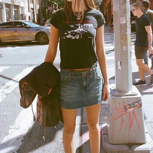 تي شيرت نسائي لطيف مطبوع عليه حروف من Meladyan بأكمام قصيرة تي شيرت قصير بياقة دائرية تي شيرت ضيق مناسب 90s Egirls ملابس الشارع in Kuwait