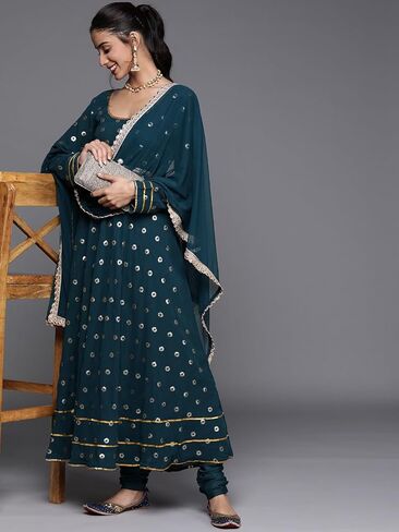 ملابس الحفلات النسائية من DREAMANGEL FASHION، كورتا جورجيت بالترتر مع وشاح in Kuwait