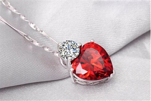 مجموعة مجوهرات الزفاف قلادة وأقراط على شكل قلب من الكريستال الأحمر من Uloveido للنساء والفتيات BME53 in Kuwait