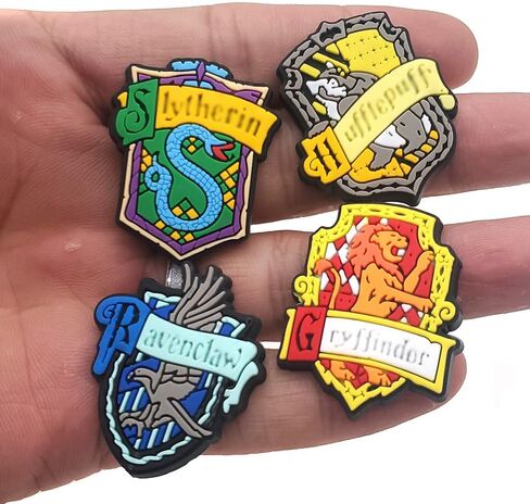 Vendysass 17 قطعة من دلايات أحذية الرسوم المتحركة اللطيفة لتزيين الأحذية القبقاب، هدايا سحرية للأحذية للأطفال الأولاد والبنات والأطفال in Kuwait