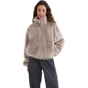 Orolay Women's Faux Fur Winter Jacket Zip Up Sherpa Coat Fuzzy Fleece Cropped Jacket