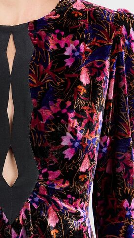 فستان Jinx-C المخملي للنساء من سالوني in Kuwait