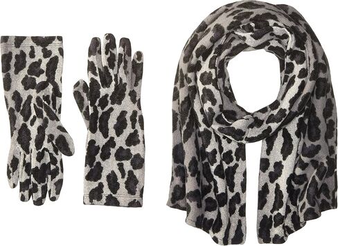 مجموعة مكونة من قطعتين من وشاح وقفاز مطبوع عليه جلد الفهد من La Fiorentina in Kuwait