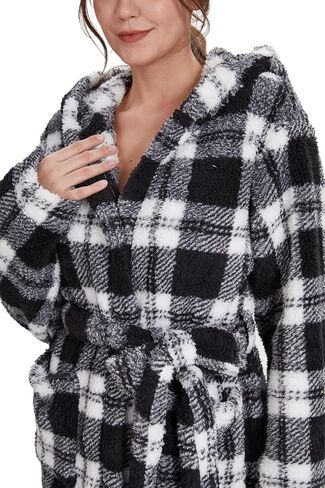 GELIYIYUE رداء حمام قطيفة للنساء من الصوف بغطاء للرأس رداء أشعث دافئ منفوش مع جيوب in Kuwait