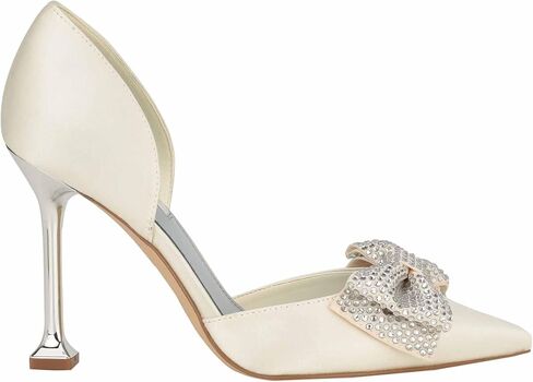 Nine West Women's Fannie Pump in Kuwait