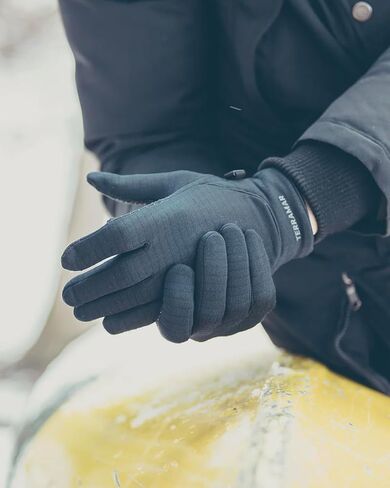 Terramar Womens Extreme Cold Weather Touch Screen Winter Hand Warmers Glove Liner for Men and Women in Saudi Arabia