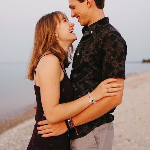 Top Plaza 2pcs Couple Bracelets Healing Crystal Black Agate White Turquoise Bracelets for Couples Matching Heart Bracelet for Lover Him & Her Boyfriend Girlfriend Valentine's Day Gifts in Kuwait