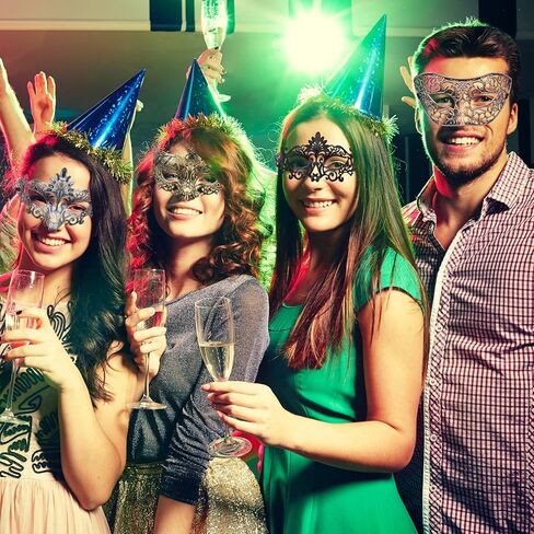 40 قطعة من أقنعة تنكرية من FEQO، أقنعة عتيقة وأقنعة البندقية in Kuwait