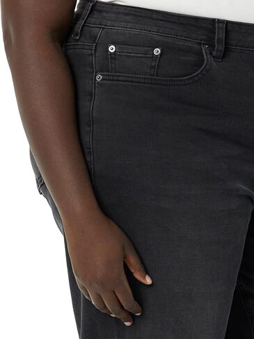 Amazon Essentials Women's High-Rise Relaxed Leg Tapered Ankle Jean in Kuwait