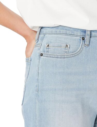 Amazon Essentials Women's High-Rise Relaxed Leg Tapered Ankle Jean in Kuwait