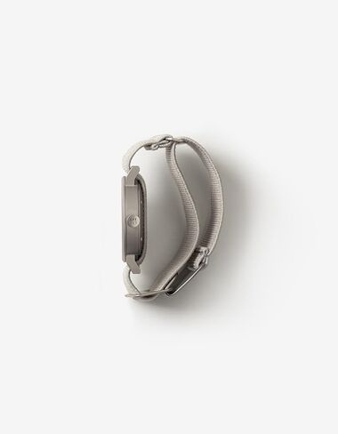 حركة سويسرية نسائية من Maven مقاس 34 مم مع حزام باراشوت وساعات زجاجية من كريستال الياقوت in Kuwait