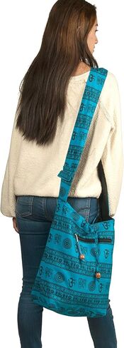 حقيبة كتف بحزام متقاطع مصنوعة يدويًا باللون الأزرق بنمط المرقعة بنمط الهيبي بوهو عصري كل يوم فريد من نوعه in Kuwait