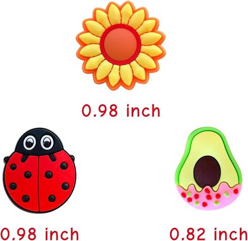 30،50،100 قطعة من تعليقات الاحذية العشوائية لتزيين كروكس كلوج، اكسسوارات كرتونية لطيفة للاطفال الاولاد والبنات في الحفلات in Kuwait