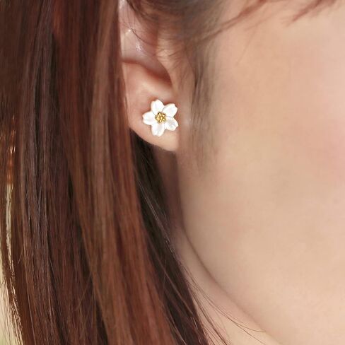 CHOW SANG SANG 999.9 24K Solid Gold Mother of Pearl Cherry Blossom Flower Stud Earrings for Women 90322E in Saudi Arabia