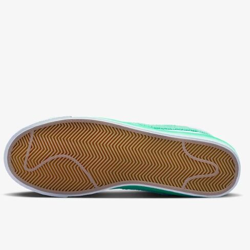 NIKE W Blazer MID '77 Adult FJ4547-100 in Saudi Arabia