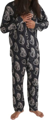 طقم بيجامة رجالي طويل من Desmond & Dempsey (طبعة نمر سانسيندو أسود/كريمي) in Kuwait