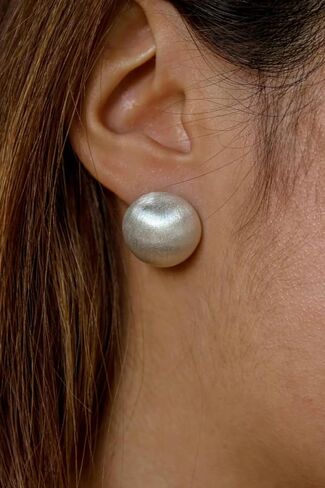 Chunky Gold Stud Earrings for Women 14K Gold Plated 925 Sterling Silver Brushed Half Ball Stud Earrings in Saudi Arabia