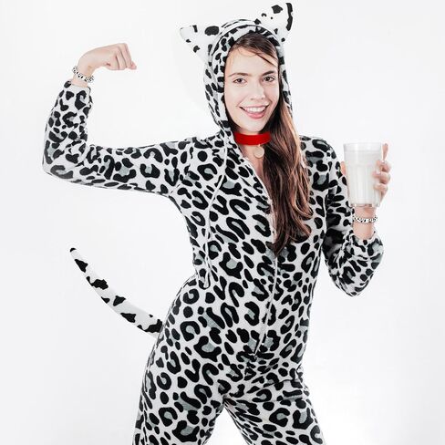 Siifert 32 Pcs Halloween Cow Dalmatian Costume Set Include Dog Ear Headband Bow Tie Tail Adhesive Felt Circles Black White Silicone Bracelet Velvet Choker for Cosplay Accessories Party Decoration in Saudi Arabia