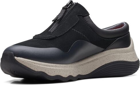 Clarks Women's Jaunt Way Clog in Saudi Arabia