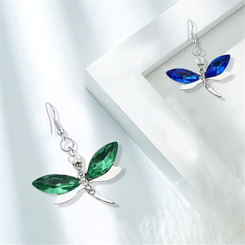 WUWEIJIAJIA 8 أزواج فريدة من نوعها أنيقة متعددة الألوان كريستال سباركلي اليعسوب تتدلى أقراط صغيرة على شكل حيوان مجموعة للنساء الفتيات العصرية شخصية بيان هدايا المجوهرات in Kuwait