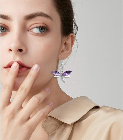 WUWEIJIAJIA 8 أزواج فريدة من نوعها أنيقة متعددة الألوان كريستال سباركلي اليعسوب تتدلى أقراط صغيرة على شكل حيوان مجموعة للنساء الفتيات العصرية شخصية بيان هدايا المجوهرات in Kuwait