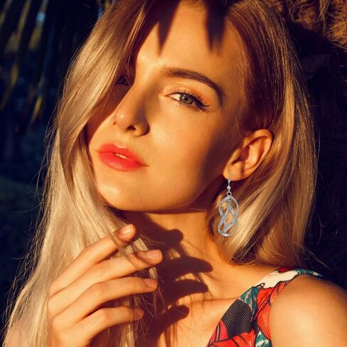 مجموعة من 4 قطع من الأقراط الفضية المتدلية بسلسلة طويلة من الأقراط والمجوهرات الأنيقة للنساء والفتيات in Kuwait