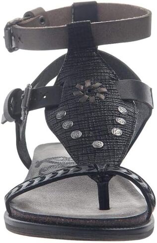 صنادل مسطحة للسيدات من OTBT in Kuwait