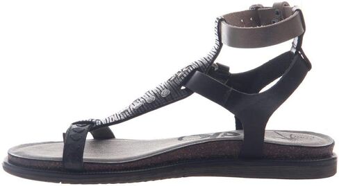 صنادل مسطحة للسيدات من OTBT in Kuwait