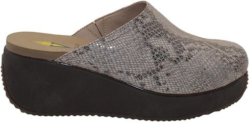 VOLATILE Women's Belmont Wedge Sandal in Saudi Arabia