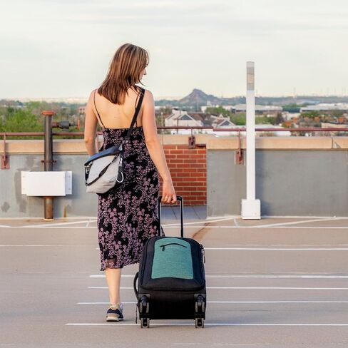 نصف الكرة الشيرباني، حقيبة سفر جانبية ناعمة مقاس 26 بوصة، حقيبة سفر متينة، حقائب بعجلات، حقيبة سفر خفيفة الوزن، حقيبة سفر (أزرق مخضر) in Kuwait