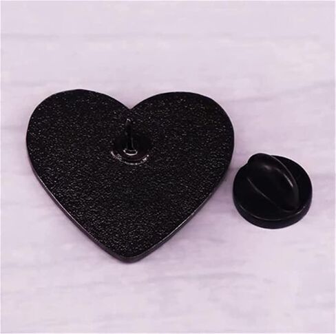 دبوس بروش من بيلا وير ذا هيل يو بين لوكا على شكل قلب احمر على شكل قلب احمر، دبوس طية صدر مضحك اكسسوار للملابس والشنط والقبعات، معدن، بدون احجار كريمة in Kuwait