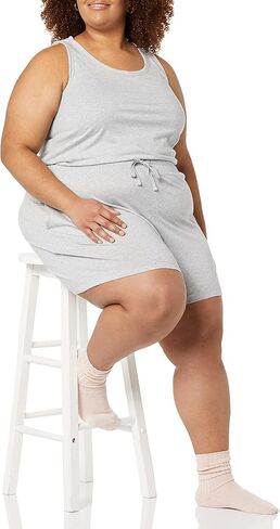 شورت صالة من القطن العضوي للسيدات من Amazon Aware (متوفر بمقاس كبير) in Kuwait