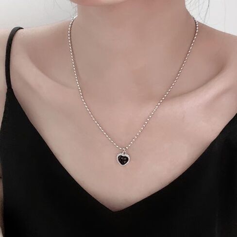 Y2k Necklaces Accesories Grunge Moonstone Cross Heart Butterfly Pearl Necklace Vintage Gothic Aesthetic Choker Necklace Set for Women Girls in Kuwait