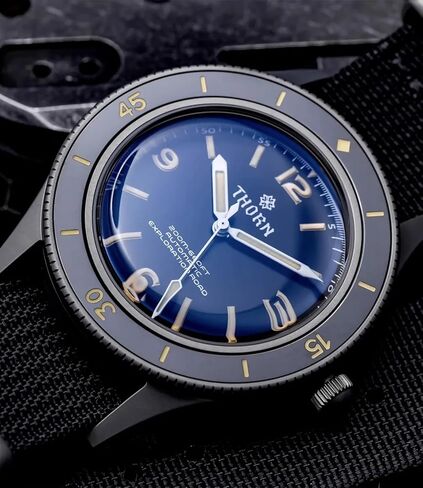 ساعة الضفدع التكتيكي ثورن 50 قامة أوتوماتيكية للغوص مع حزام ساعة من النايلون البني مقاس 20 مم، على الطراز العسكري in Kuwait