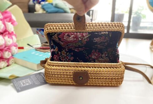 HAAN المرأة المنسوجة باليد ويكر راتان كروسبودي مستطيلة حقيبة بوهو محفظة - الولايات المتحدة صغير، اللون بني in Kuwait