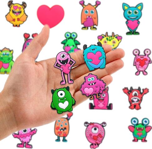 مضحك الكرتون أنيمي الأحذية سحر الديكور ل قباقيب الصنادل ، PVC حديقة الأحذية الملحقات ، للجنسين البالغين المراهقين الاطفال حزب صالح in Kuwait